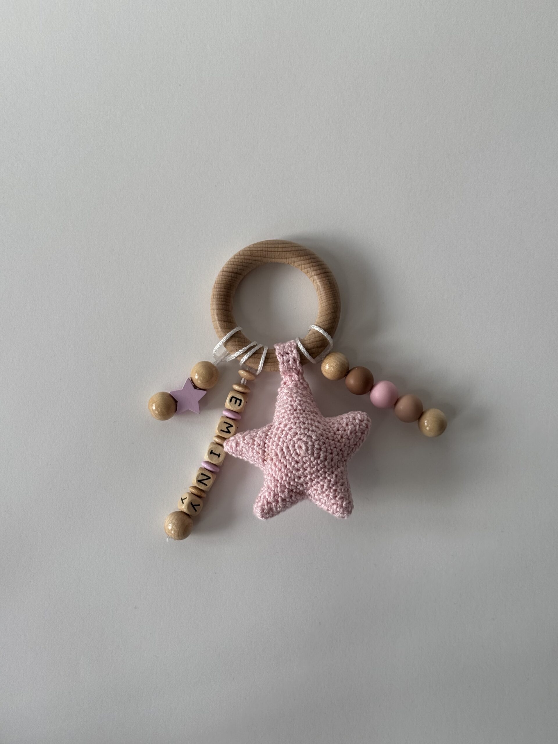 Rassel Stern mit Namen Rosa
